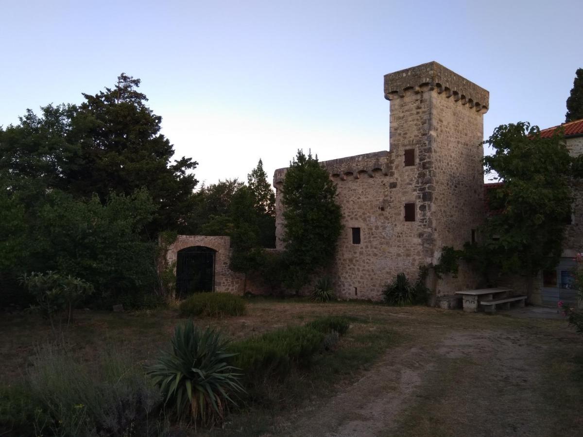 Jankovich Castle Apartamento Benkovac Exterior foto